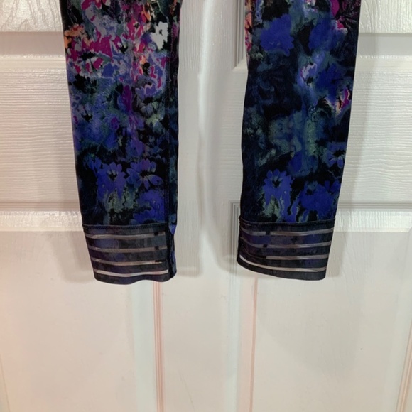 Free People Movement Idris Floral Motif Leggings Size S - Picture 5 of 11